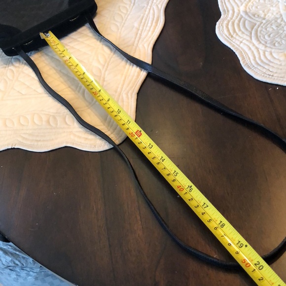 👛Vintage Salvatore Ferragamo Suede trim, tufted raised fabric, leather strap bag - Picture 10 of 13